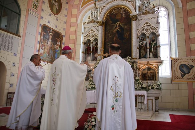 U marijanskom svetištu u Molvama proslavljena svetkovina Uznesenja Blažene Djevice Marije